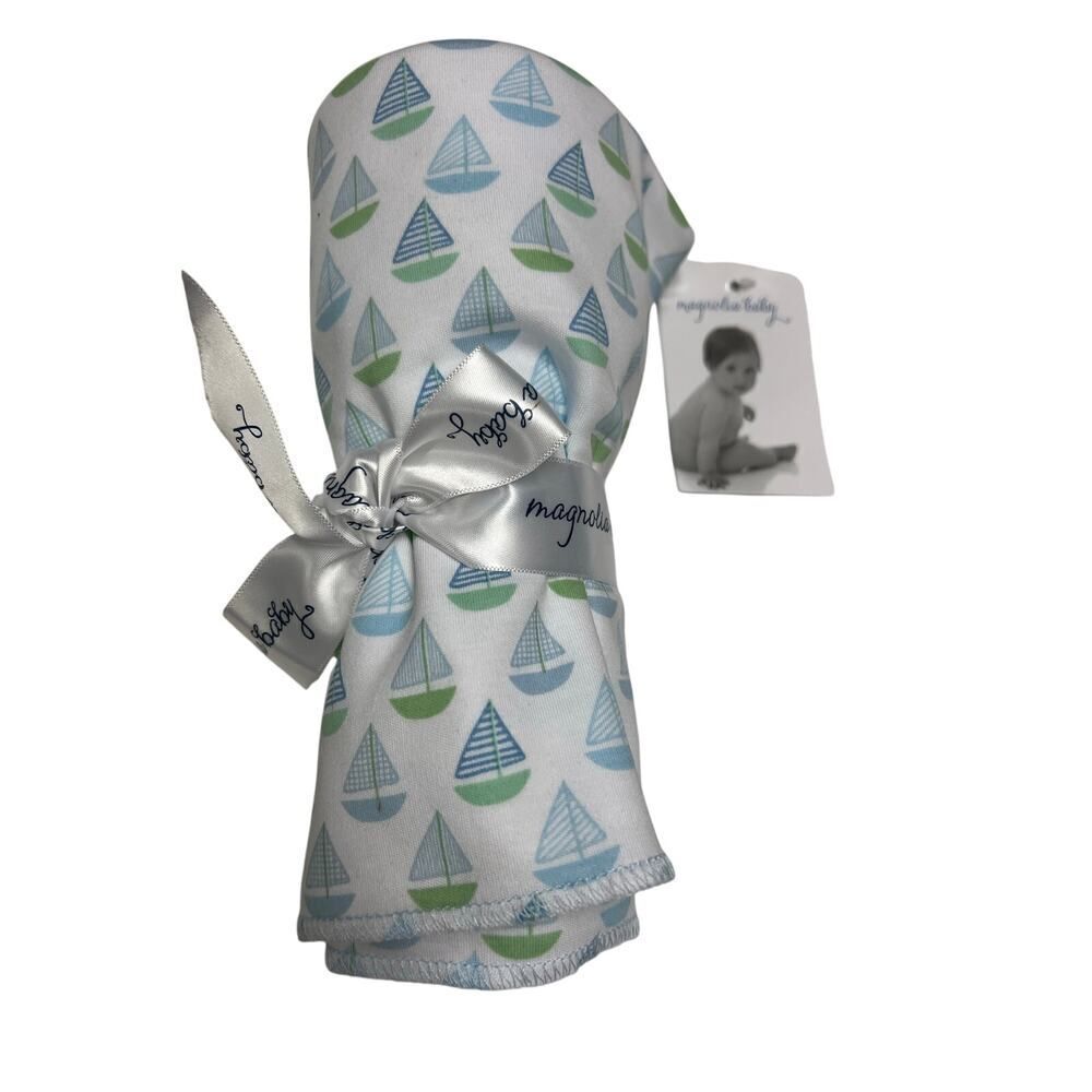 MAGNOLIA BABY NWT Sweet Sailing Printed Swaddle Blanket | Blue